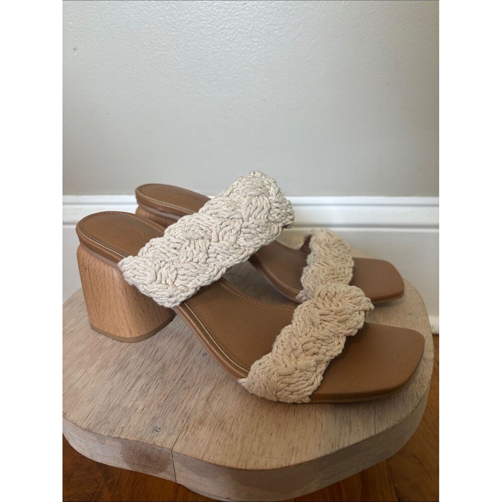 Universal Thread Women’s Cream Braided Slide Heels size 8.5